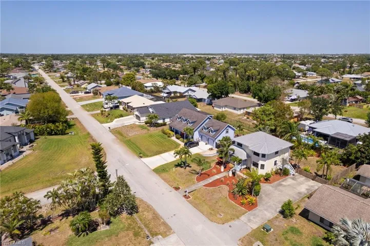 Drone / aerial view with a residential view