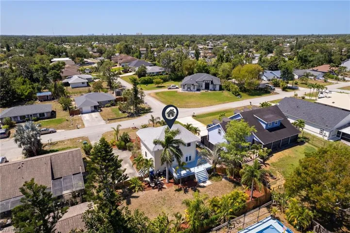 Drone / aerial view featuring a residential view
