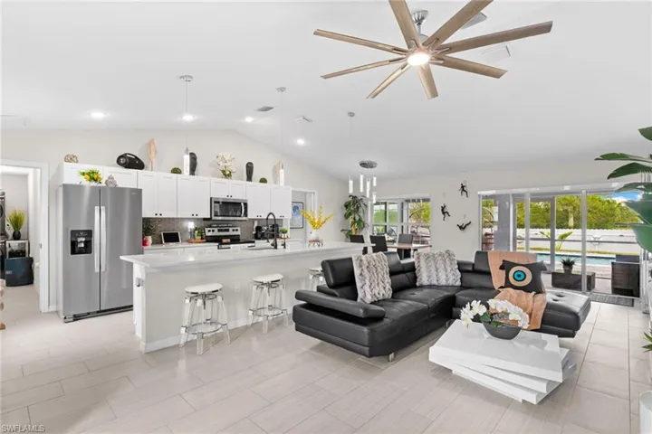 2715 Nw 7th St, Cape Coral, Florida 33993