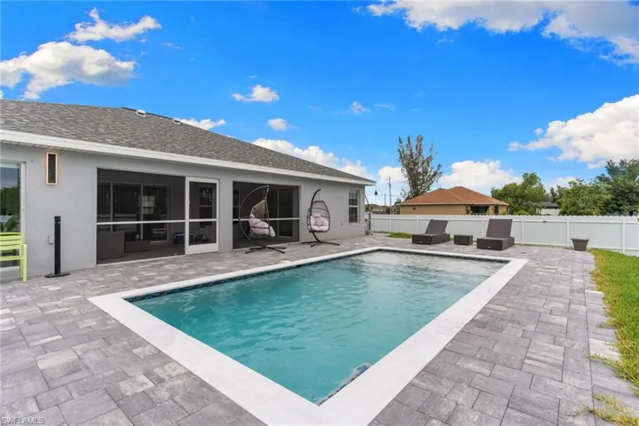 2715 Nw 7th St, Cape Coral, Florida 33993