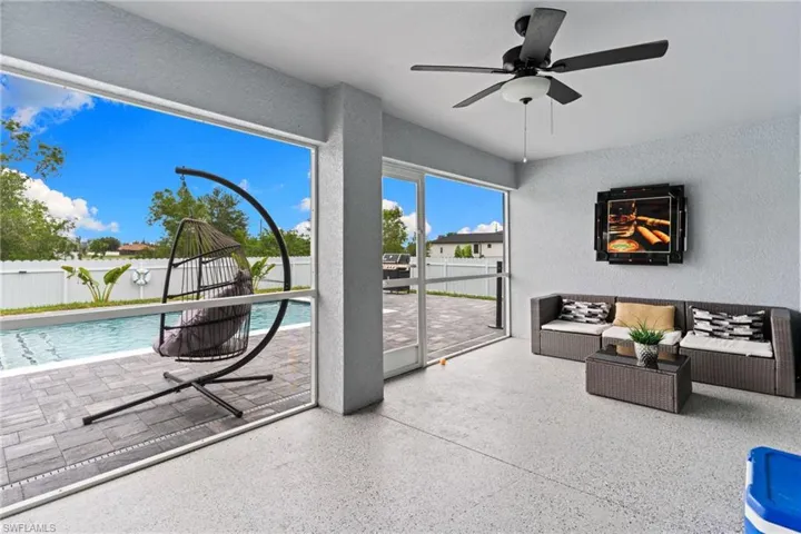 2715 Nw 7th St, Cape Coral, Florida 33993