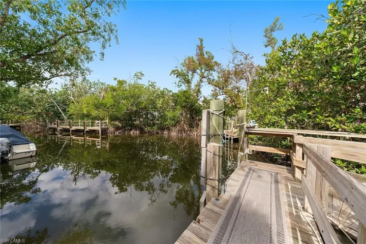 660 Anchor Dr, Sanibel, Florida 33957