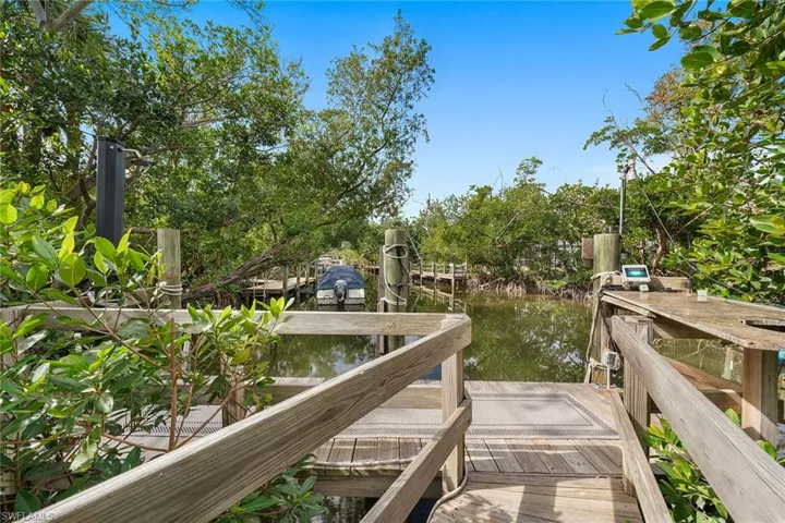660 Anchor Dr, Sanibel, Florida 33957