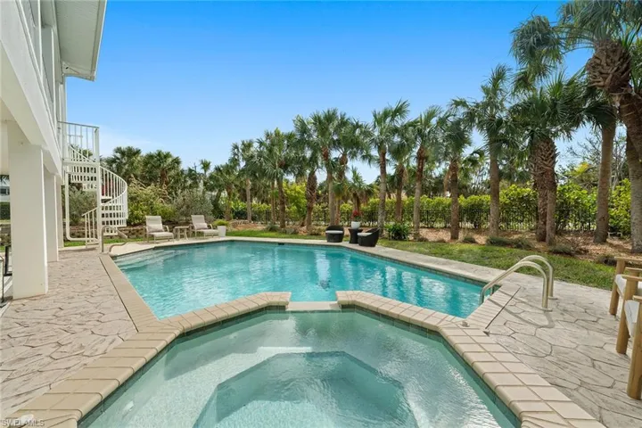 660 Anchor Dr, Sanibel, Florida 33957