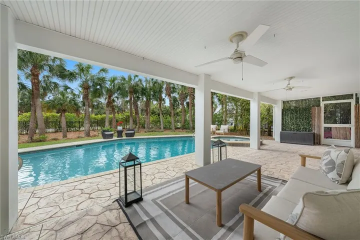 660 Anchor Dr, Sanibel, Florida 33957