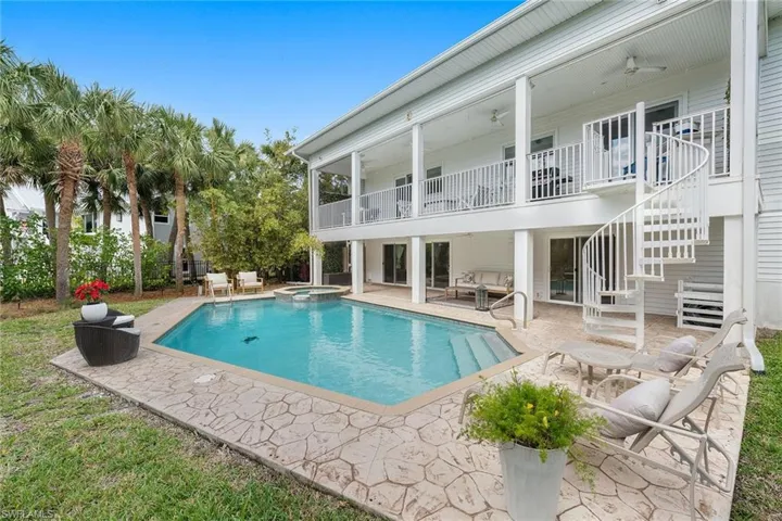 660 Anchor Dr, Sanibel, Florida 33957