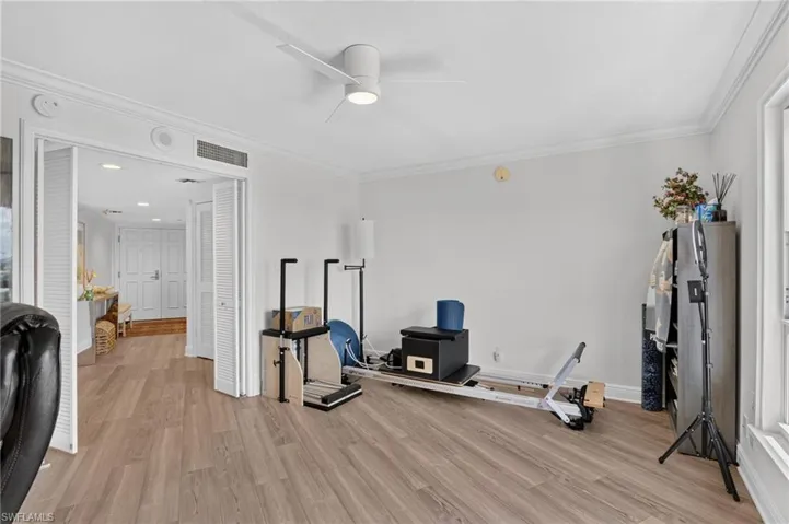 4451 Gulf Shore Blvd N 1604, Naples, Florida 34103
