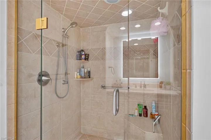 4451 Gulf Shore Blvd N 1604, Naples, Florida 34103