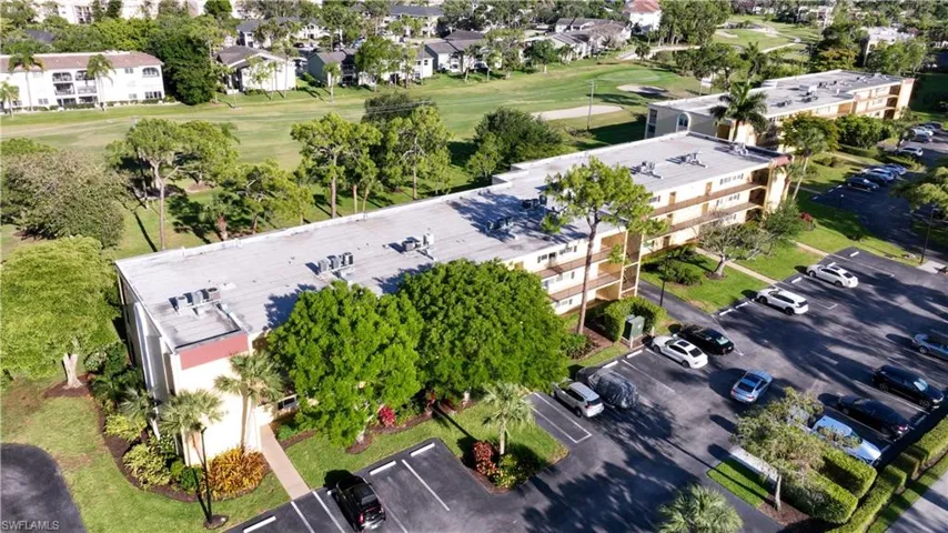 1086 Forest Lakes Dr 9303, Naples, Florida 34105