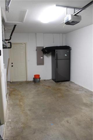 1 Car Garage