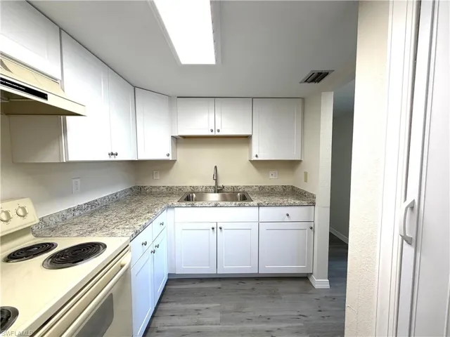 3704 Broadway 204, Fort Myers, Florida 33901