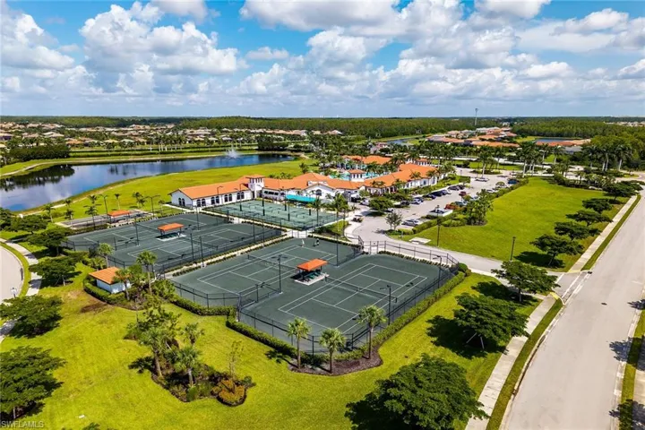 12043  Hawthorn Lake  DR, Fort Myers, FL 33913