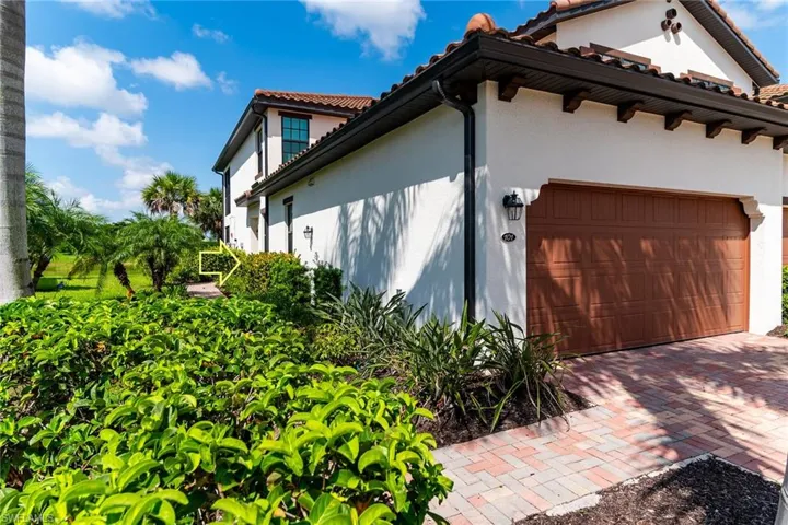 12043  Hawthorn Lake  DR, Fort Myers, FL 33913