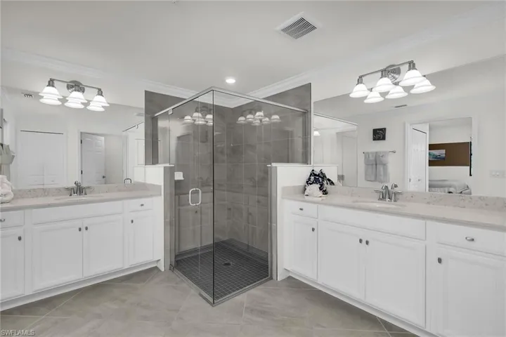 12043  Hawthorn Lake  DR, Fort Myers, FL 33913