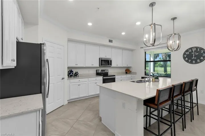 12043  Hawthorn Lake  DR, Fort Myers, FL 33913