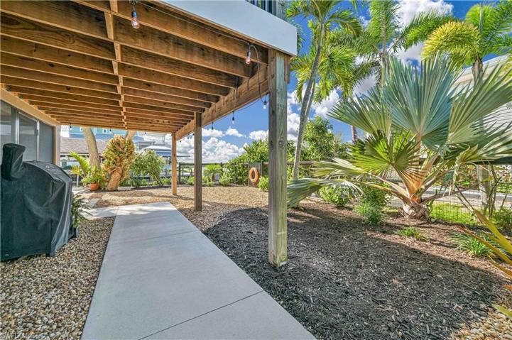 Covered walk to back  yard