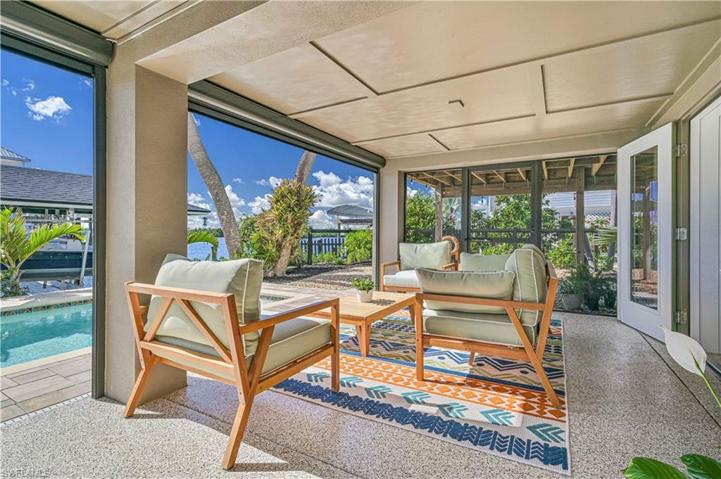Open Lanai