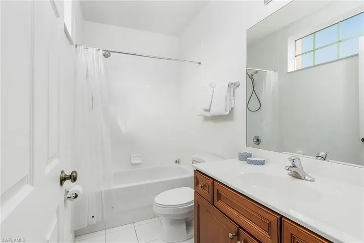 9814 Quinta Artesa Way 102, Fort Myers, Florida 33908