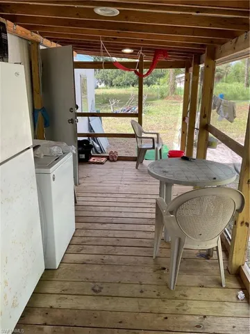7885  Breeze  DR, North Fort Myers, FL 33917