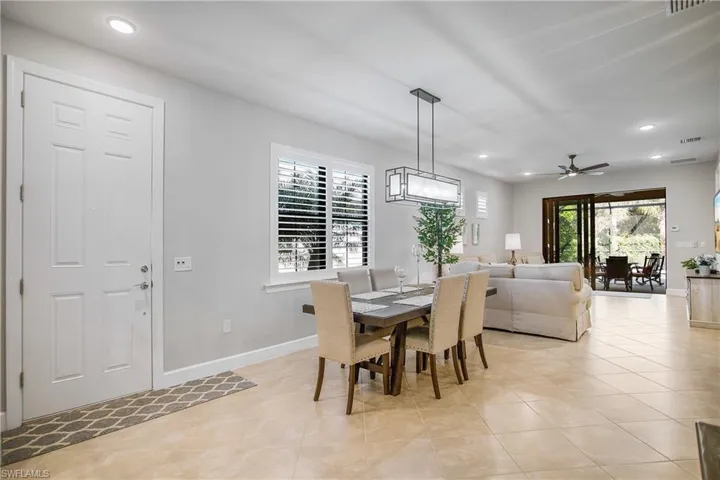 7674  Jacaranda  LN, Naples, FL 34114