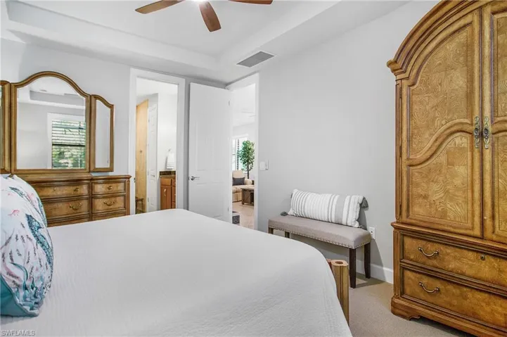 7674  Jacaranda  LN, Naples, FL 34114