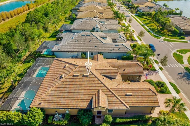 7674  Jacaranda  LN, Naples, FL 34114