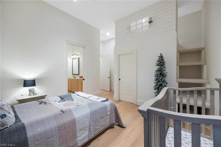 Bedroom downstairs with playhouse