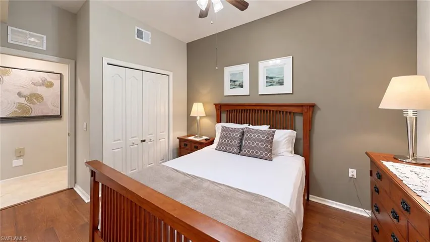 2730 Cypress Trace Cir 2828, Naples, Florida 34119