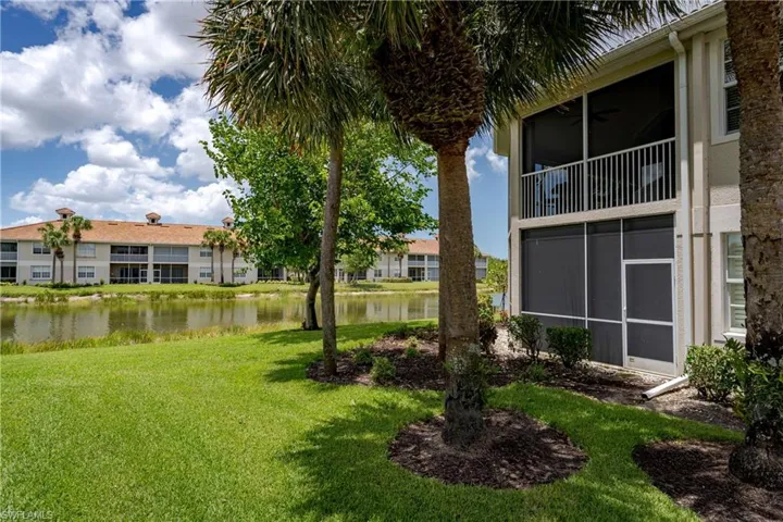 3295 Twilight Ln 5302, Naples, Florida 34109