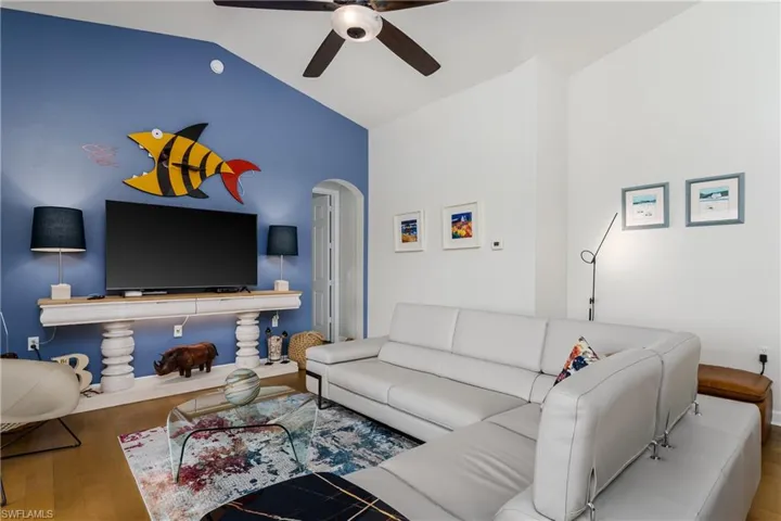 3295 Twilight Ln 5302, Naples, Florida 34109