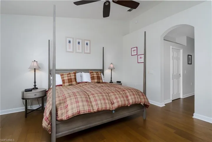 3295 Twilight Ln 5302, Naples, Florida 34109
