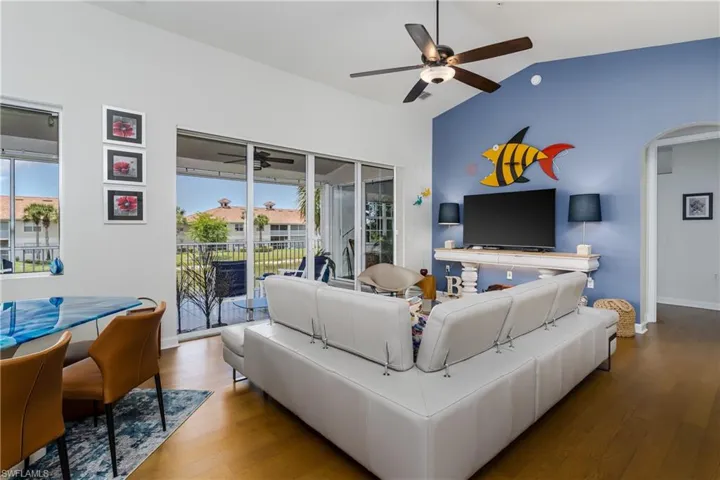 3295 Twilight Ln 5302, Naples, Florida 34109