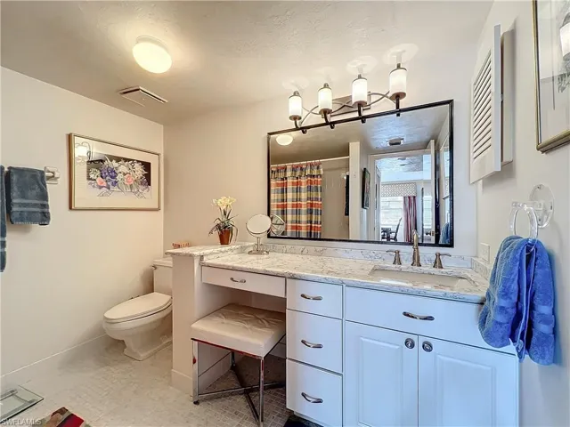 1065  8th S ST, Naples, FL 34102
