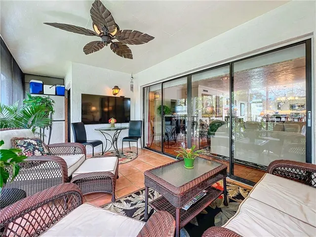 1065  8th S ST, Naples, FL 34102