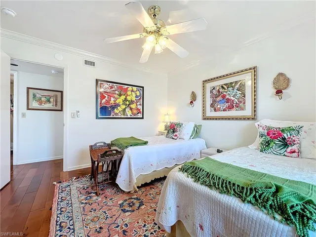 1065  8th S ST, Naples, FL 34102