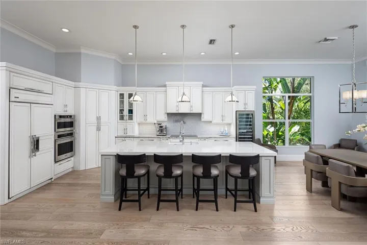 2036 Laguna Way, Naples, Florida 34109