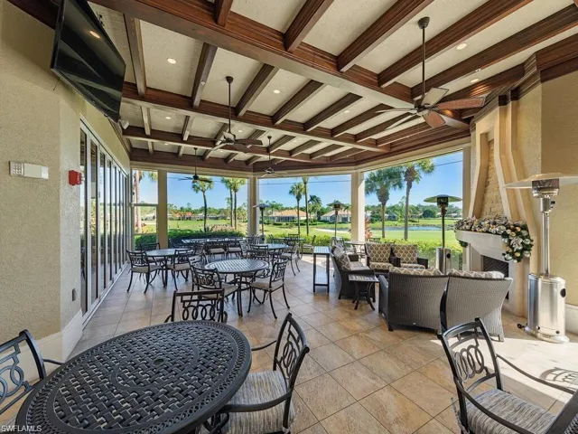 outdoor enclosed dining
