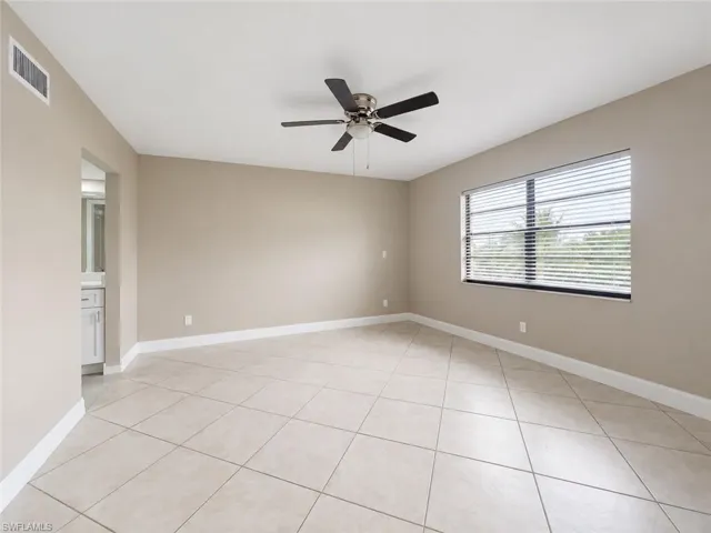 700 Valley Stream Dr 303, Naples, Florida 34113