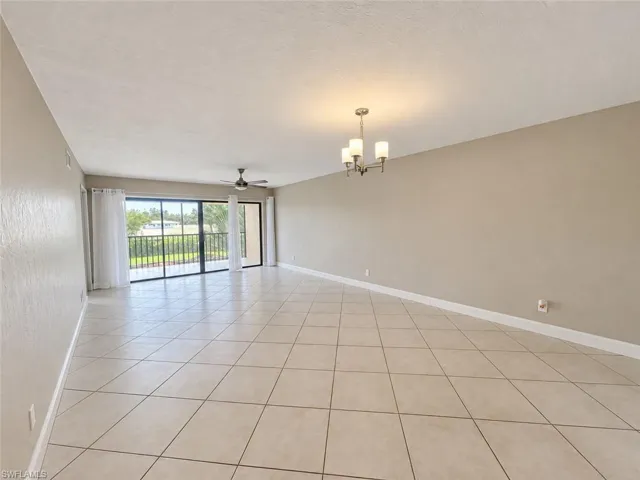 700 Valley Stream Dr 303, Naples, Florida 34113