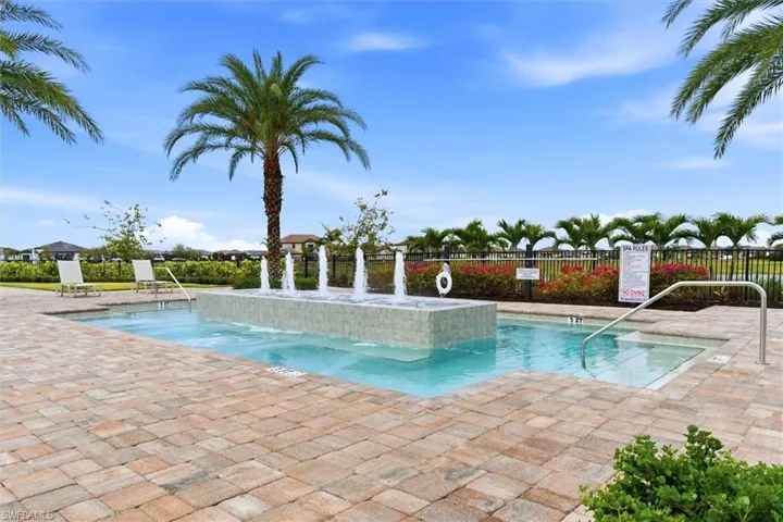 Swim-up sundeck