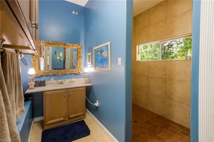 17611 Old Bayshore Rd, North Fort Myers, Florida 33917