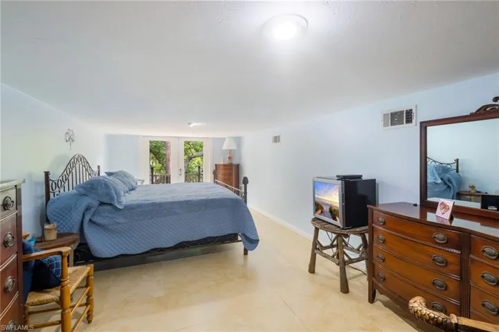 17611 Old Bayshore Rd, North Fort Myers, Florida 33917