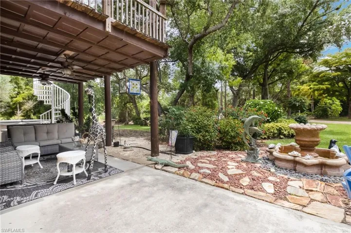 17611 Old Bayshore Rd, North Fort Myers, Florida 33917