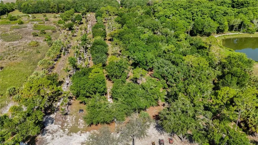 17611 Old Bayshore Rd, North Fort Myers, Florida 33917