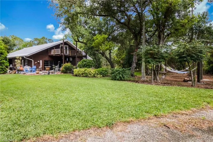 17611 Old Bayshore Rd, North Fort Myers, Florida 33917