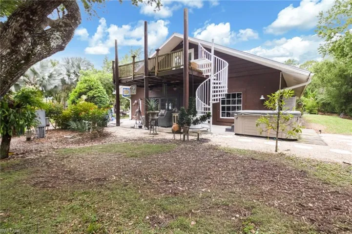 17611 Old Bayshore Rd, North Fort Myers, Florida 33917