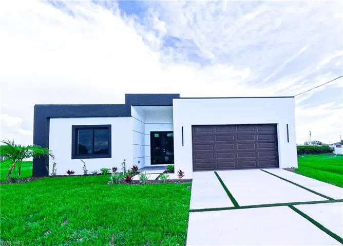 2421 Nw 8th Ter, Cape Coral, Florida 33993