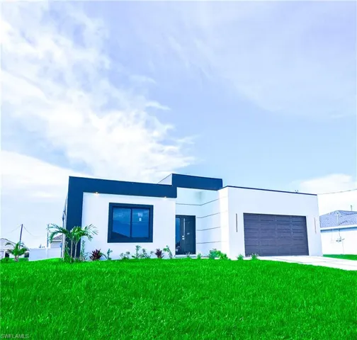 2421 Nw 8th Ter, Cape Coral, Florida 33993