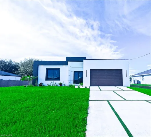 2421 Nw 8th Ter, Cape Coral, Florida 33993