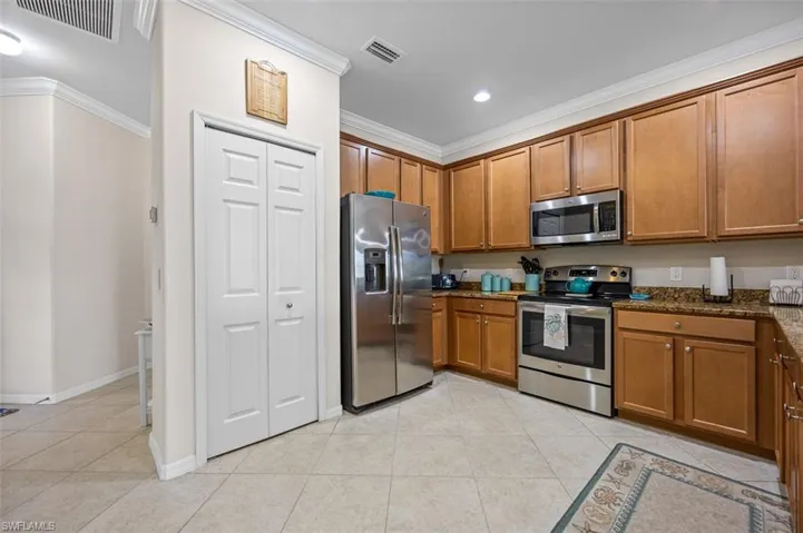 14594  Grapevine  DR, Naples, FL 34114